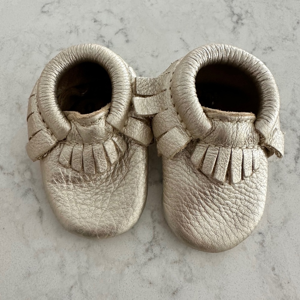 Freshly Picked Baby Moccasins in Platinum Size 0